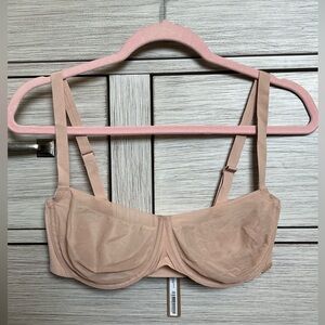 SKIMS No Show Balconette Unlined Bra